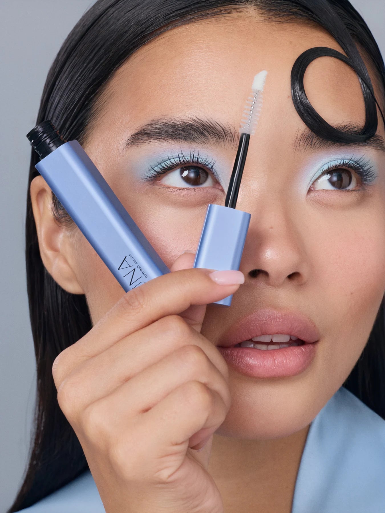 LASHES & BROWS MULTIPEPTIDE SERUM — detail 2