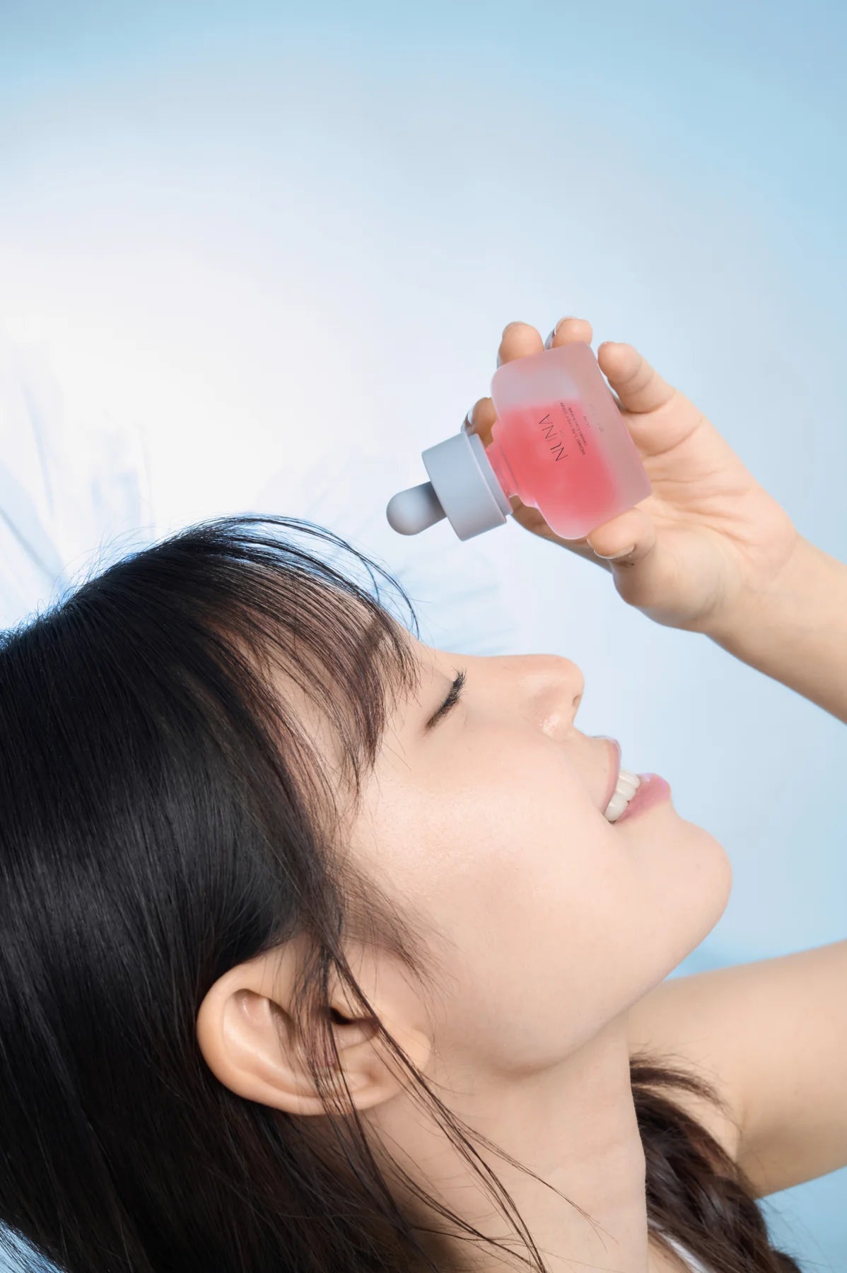 Radiant Tone Daily Serum — detail 2